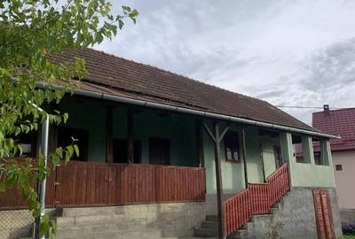 Casă țărănească autentică de vânzare în Sâncraiu - 5