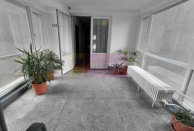 Apartament cu 2 camere semidecomandat în Titan