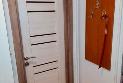 Garsoniera Dristor, 5 minute de metrou, bloc mixt, stradal, mobilată complet - 8