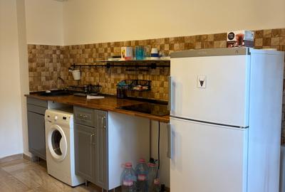 Stefan cel Mare, foarte aproape de metrou, parter, 2 camere nemobilate - 2