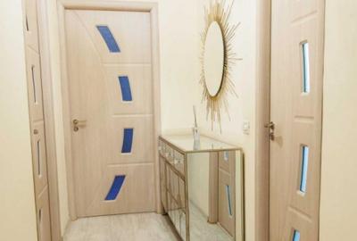 Apartament cu 3 camere decomandat în Brotăcei