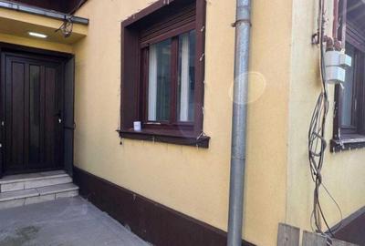 Casă 2 camere renovată integral | Curte | Prima închiriere | Sector 5 - 1