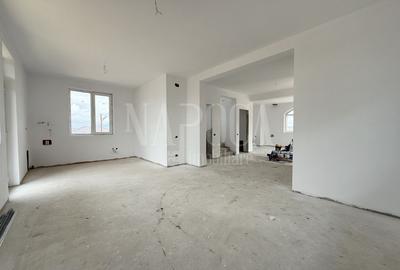 Casă individuală cu 4 camere în Dezmir