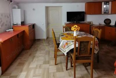 Apartament la casa, zona Sub Arini, 400 euro cu taxe incluse. - 3