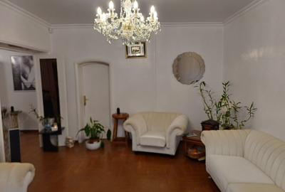 Muncii adiacent -Apartament in vila -140 mp - - 1