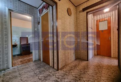 VANZARE 3 CAMERE - DECOMANDAT- CALEA DOROBANTI - 14