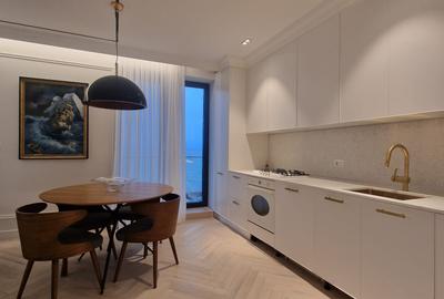 Mamaia - Apartament 4 camere - vedere superba - mobilat utilat LUX - loc parcare - 1