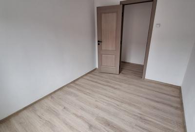99900 euro!! 4 camere renovate .. Circumvalatiunii .. etaj 3 - 11