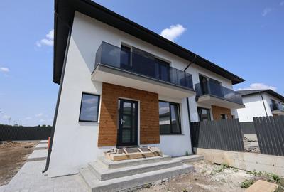 Casa 4 camere, complex 32 case,  Popas Pacurari, IASI - 1