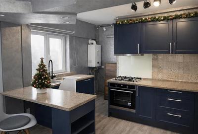 Apartament cu 3 camere decomandat în Central