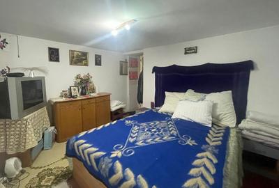 Casa de vanzare  curte propie cu garaj si loc parcare in fata casei - 15