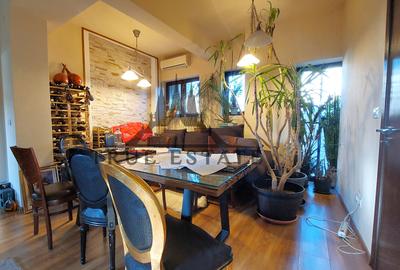 Apartament cu 6 camere + 2 boxe, în zona Eminescu - 1