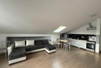 Apartament cu 3 camere decomandat, mobilat în Cetate