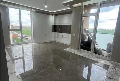 Apartament cu 3 camere decomandat în Torontalului