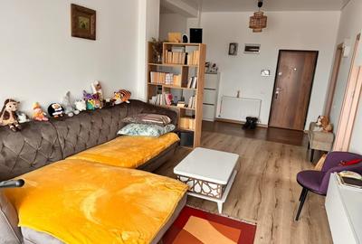 Pers fizica vând apartament decomandat cu 2 camere si loc de parcare inclus - 3