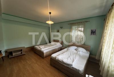 Casa de inchiriat ideala pentru muncitori   5 camere + curte - 13