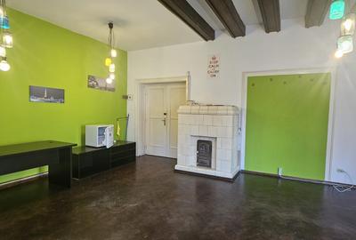 Inchiriez spatiu central,la casa,parter, pretabil pentru birouri sau activitati - 3