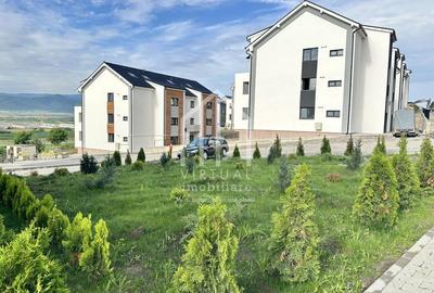 Apartament cu 4 cam tip penthouse, mobilat si utilat, loc de parcare