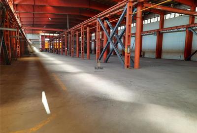 Spatiu Industrial - 3600 mp - Productie - Depozitare - Distributie - 3
