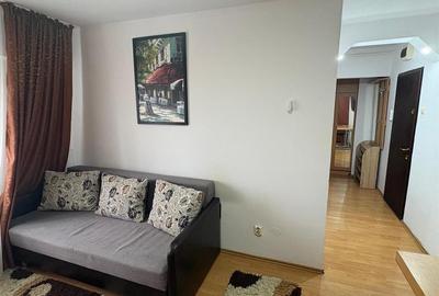 Garsoniera de inchiriat blocul Onix - 1