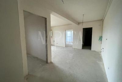 Apartament cu 3 camere semidecomandat în Florești