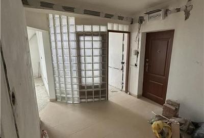 Apartamentul cu 2 camere str. George Calinescu - 1