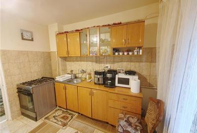 GIROCULUI - 3 CAM - DECOMANDAT  - 2BAI - SPATIOS - BLOC ANVELOPAT - ZONA LINISTI - 9