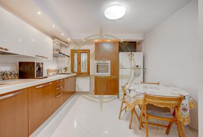 DOM00406 - Apartament 3 camere Parcare Mall Vitan - Str .Vlad Judetul - 7