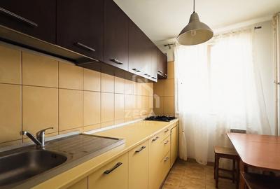Apartament cu 2 camere semidecomandat, mobilat în Berceni