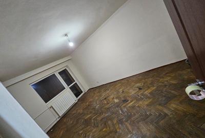 Apartament de vânzare - 6