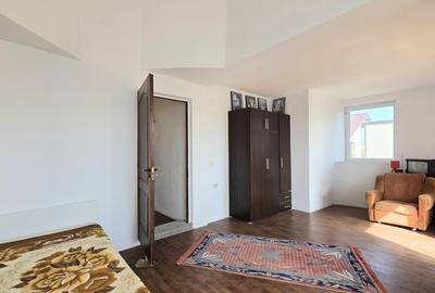 Vila de vanzare in Constanta, 6 camere, zona Km5 - 12