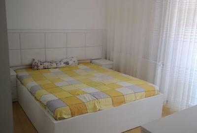 Apartament spatios cu 2 camere decomandat | 63 mp + 2 balcoane | Parcare - 1