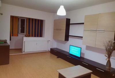 Inchiriere Apartament cu 2 camere decomandat, 60 mp, renovat, 5 min metrou - 2