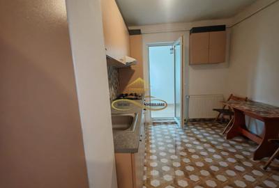 Apartament cu 3 camere de inchiriat - 11
