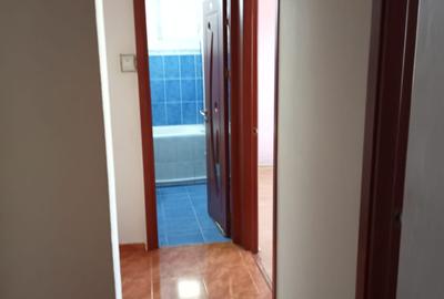 Apartament cu 2 camere decomandat în Piața Centrală