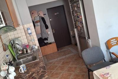 Apartament de 3 camere de vânzare - 7