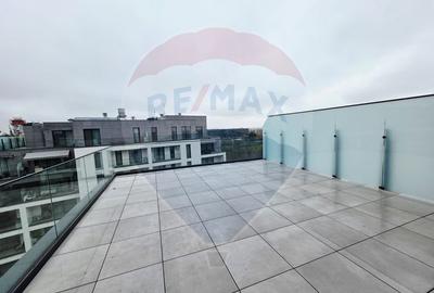 Apartament cu 4 camere decomandat în Cotroceni