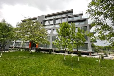 Apartament cu 3 camere decomandat în Vitan-Bârzești