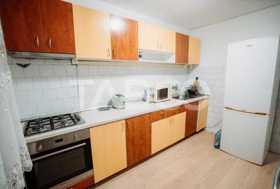 Apartament de inchiriat 2 camere mobilate utilate zona Strand - 2