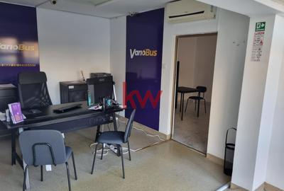 Spatiu comercial la bulevard, cu vad intens, Podu Ros, liber! - 1