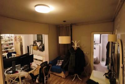 Apartament cu 4 camere semidecomandat, mobilat în Cișmigiu