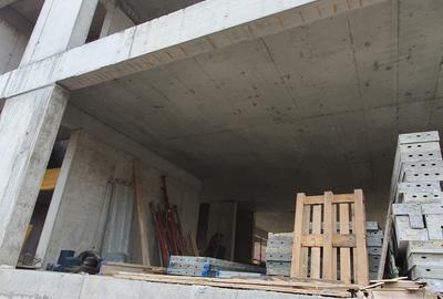 Penthouse 4 camere Dec. 130mp si 220mp construit + 100mp terasa Splaiul Unirii - 12