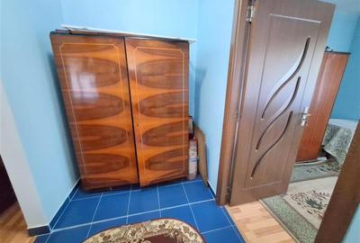 Apartament 2 camere semidecomandat, zona Narcisa - 6