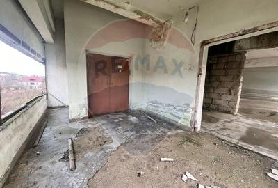 Investitie/vanzare/inchiriere-teren/4000mp/hala-zona de nord - 11