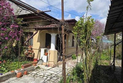 CASĂ DE VÂNZARE CU 4 CAMERE IN ZONA ȘOSEAUA CHITILEI SEC.1 VIZAVI DE MAAL  COLOS - 1