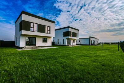 Casă individuală cu 4 camere în Berceni