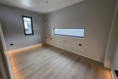 Vila eleganta Visan, intabulata / comision 0 - 7