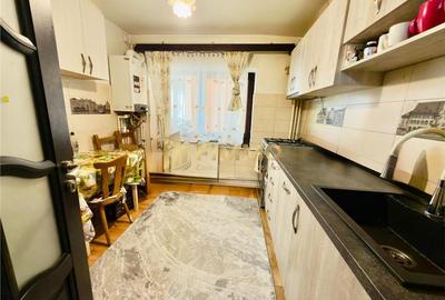Apartament 3 camere | 2 bai | 68 mp | Zamca | ID : 1662 - 10