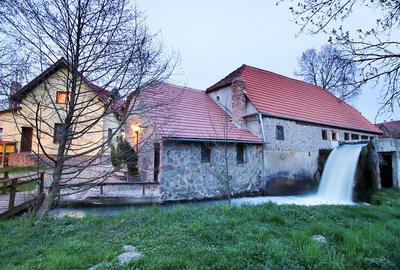 Hotel/Pensiune, 250 mp în Cârța