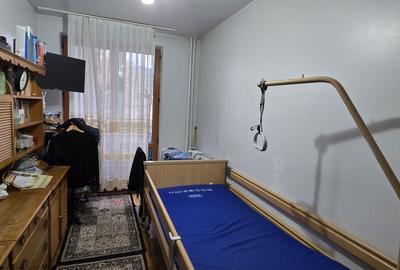 Apartament de vânzare – Piața Abator, etaj 1, decomandat - 4